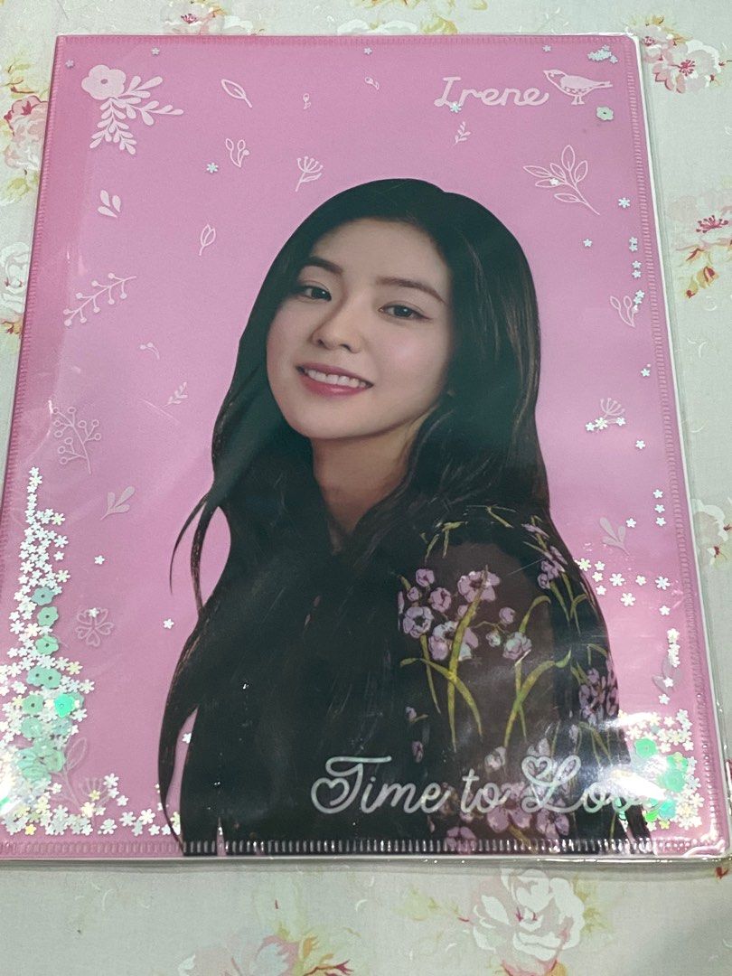 Red velvet Irene 資料夾 文件夾 L夾 Time to love 官方 周邊, 書籍、休閒與玩具, 收藏、紀念品, KPop