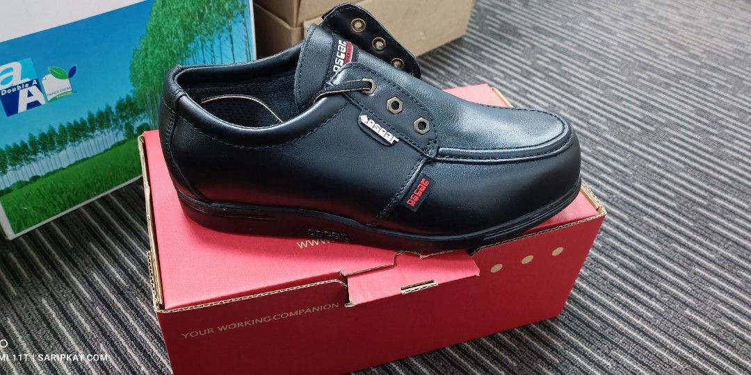 Safety Boot Kasut Safety Oscar Men s Fashion Footwear Boots on Carousell