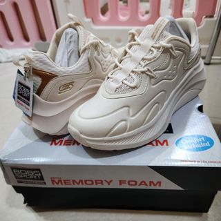 （分類：）位於 。 由 emmdc 提交（商品編號 1271331867，圖片 1）。簡介： 。