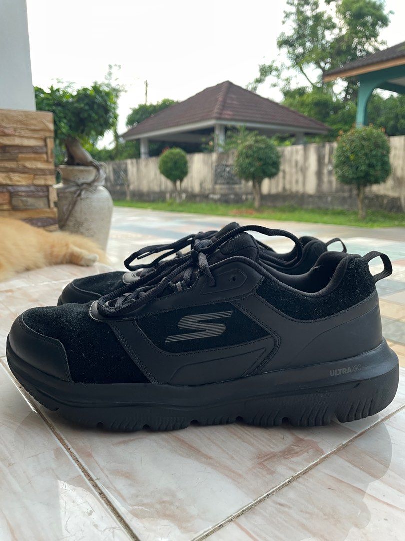 Skechers Go Walk Evolution Ultra Enhance Trainers Black