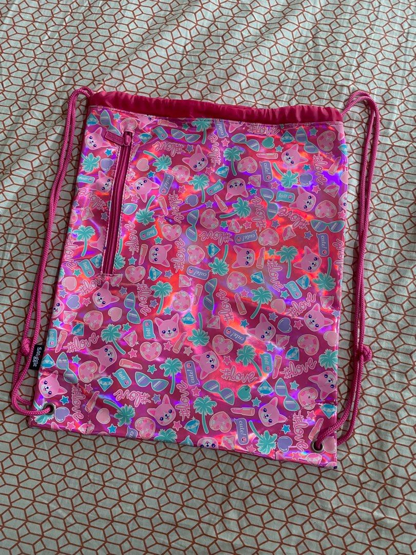 SMIGGLE Drawstring Bag Babies Kids Babies Kids Fashion on Carousell