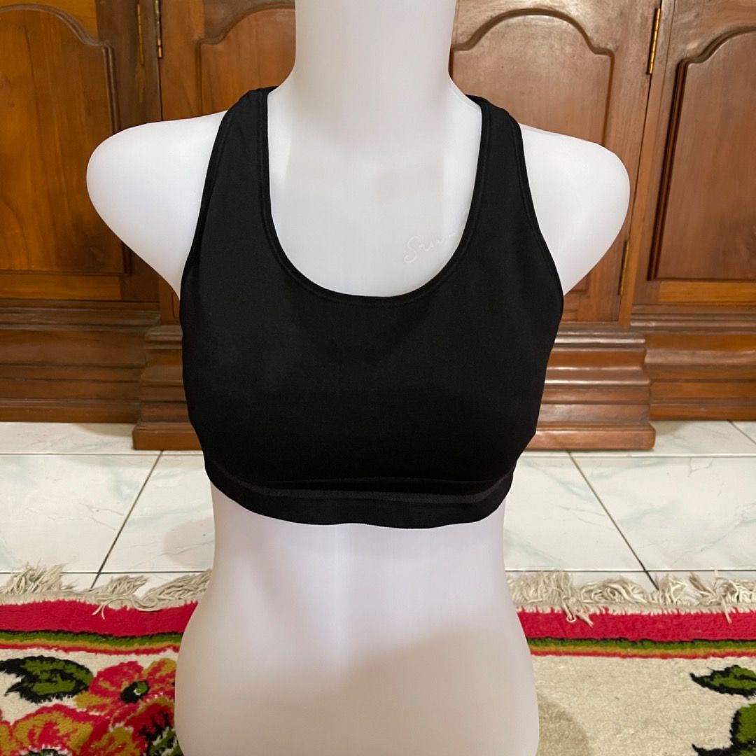 Sport Bra Gottex, Olah Raga, Baju Olahraga di Carousell