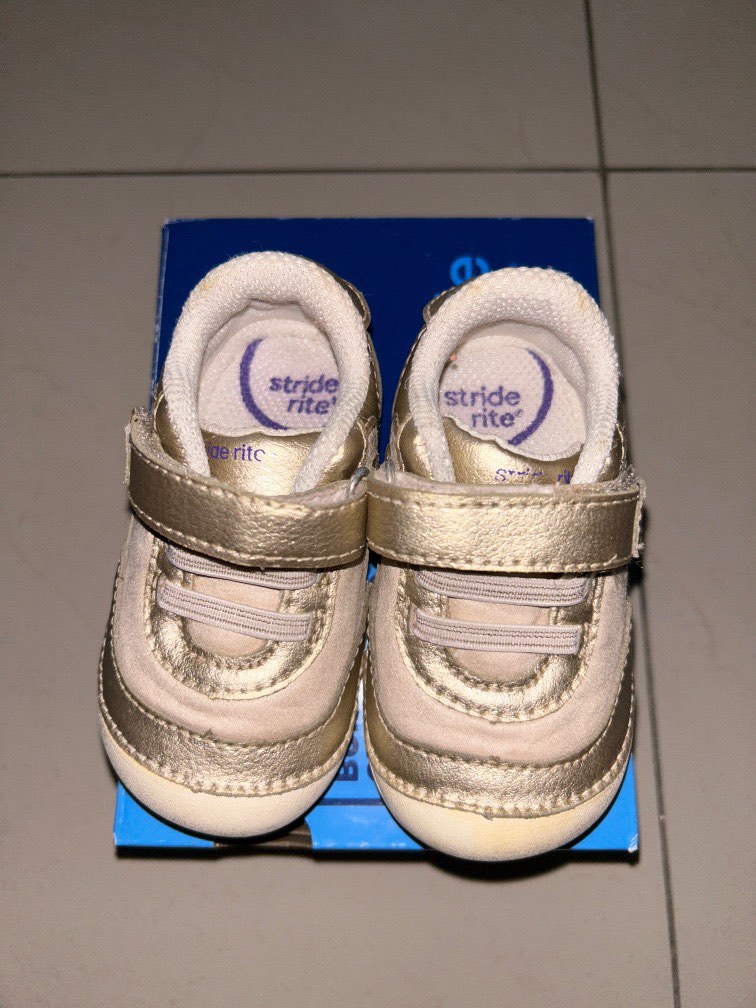 Stride rite baby girl walking 2025 shoes