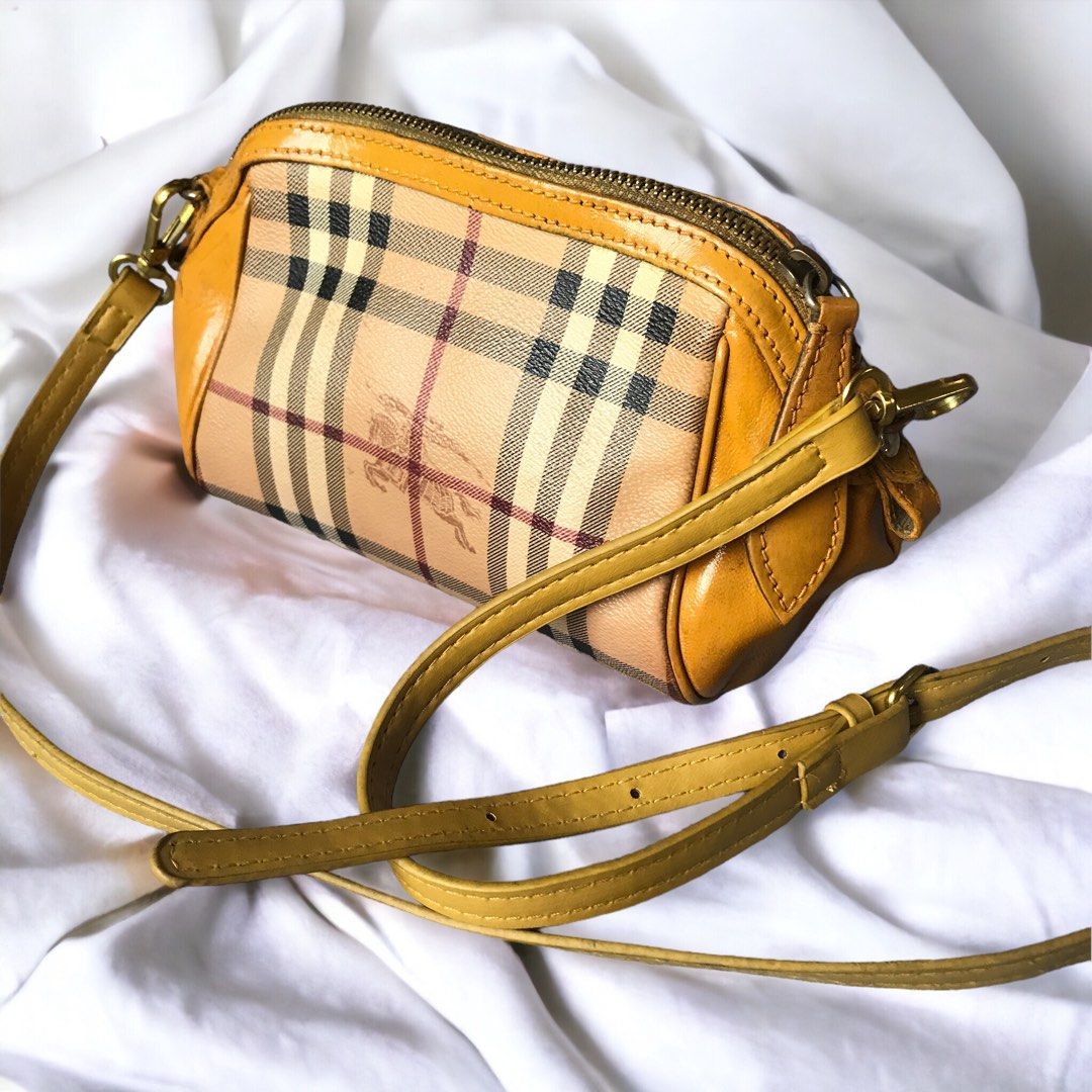 Burberry mini best sale blaze crossbody bag