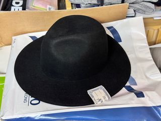 （分類：）位於 。 由 everythingneedsell 提交（商品編號 1271307692，圖片 1）。簡介： 。