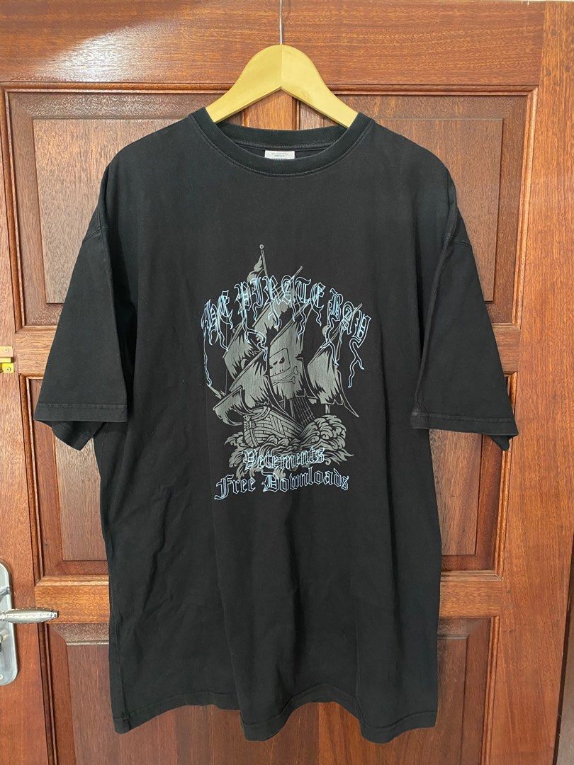 Vetements pirate tee store