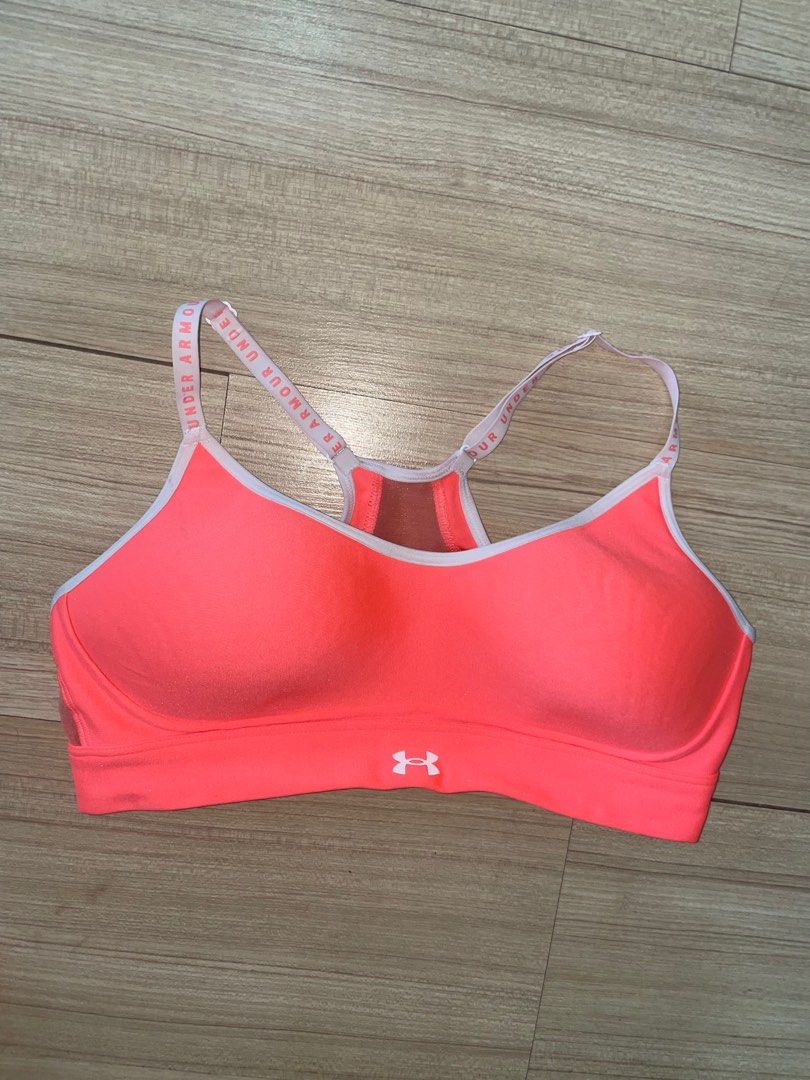 Under armour coral sports bra, molded cups, Women's Fashion, Activewear on  Carousell