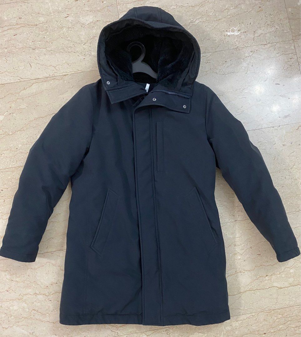 Uniqlo ultra warm down jacket ski friendly