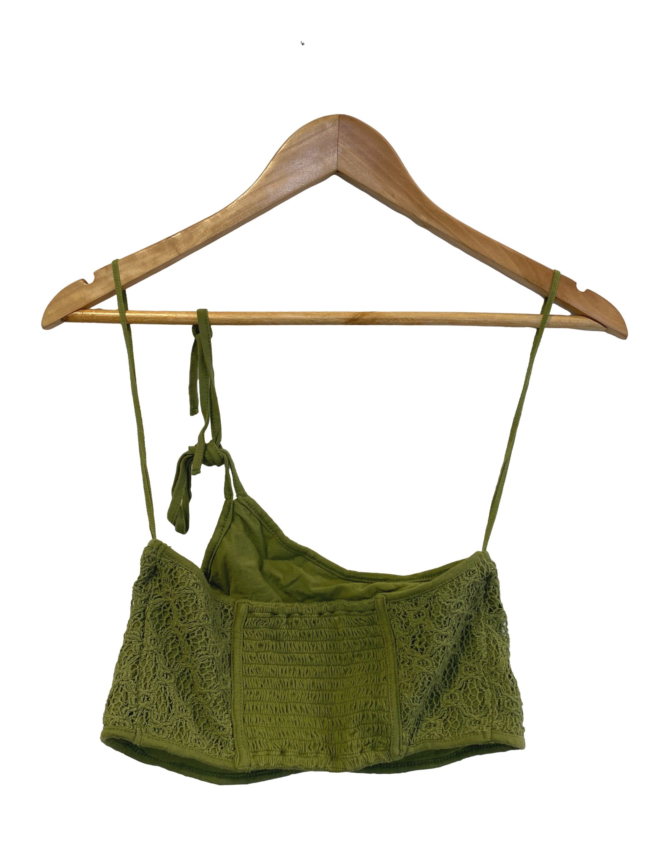 Urban Outfitters Green Bralette One Shoulder Top, Women's Fashion, Muslimah  Fashion, Tops on Carousell