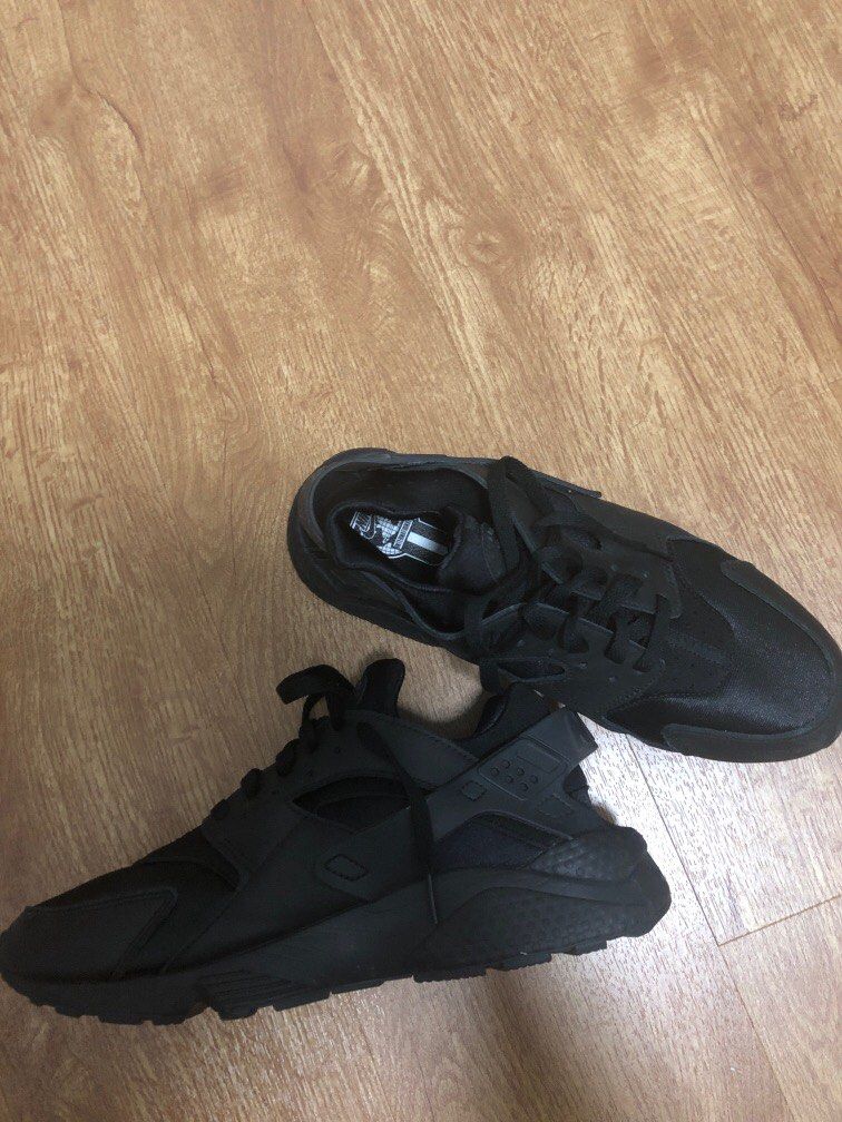 US10 Nike Air Huarache Triple Black