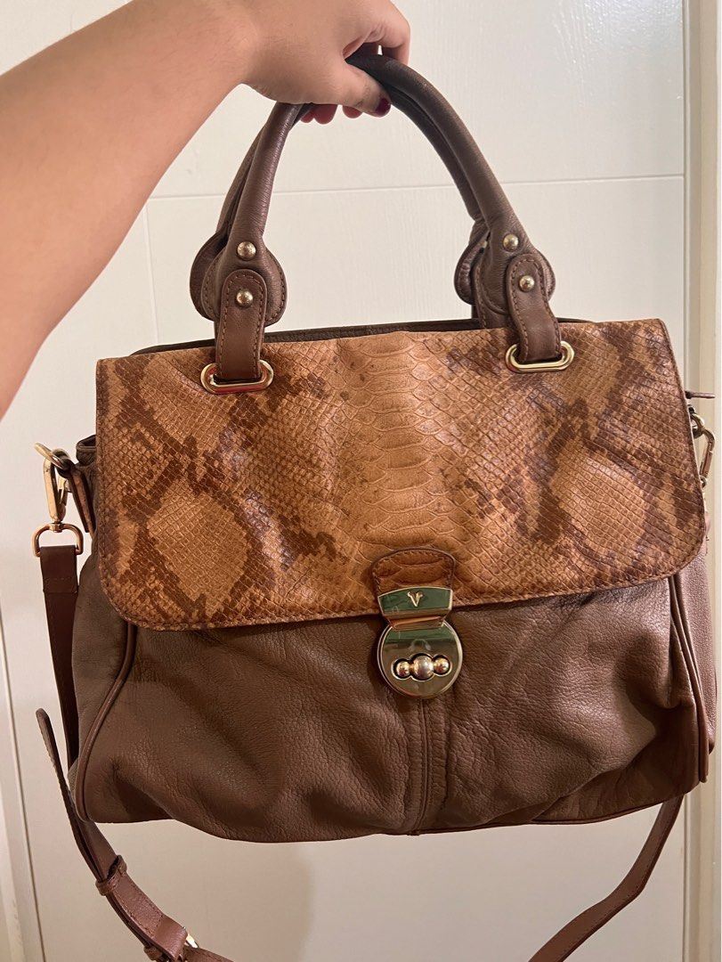 Valentino Rudy Genuine Italian Leather Bag Women s Fashion Bags Wallets Shoulder Bags on Carousell