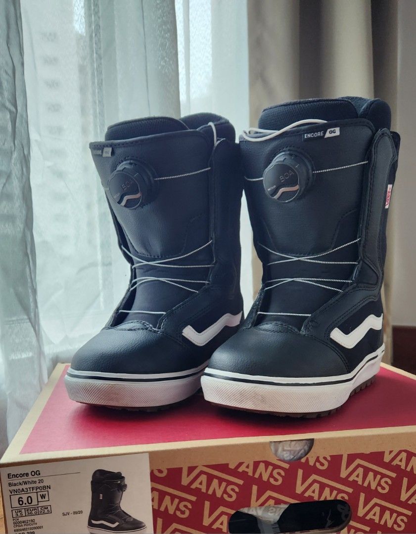 Vans Encore OG Women s Snowboard Boots Sports Equipment Other