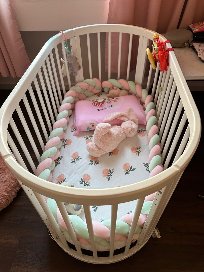 Round white cot store