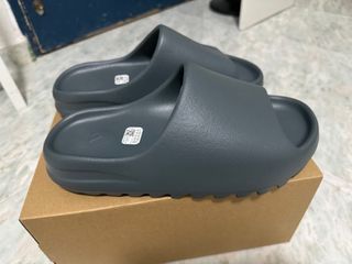 (Category: ) located in . Submitted by Solemates (Listing ID 1271318850, Image 1). Description: .