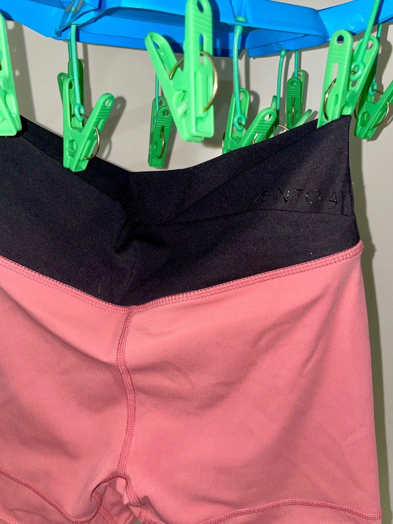 Zentoa pink scrunch bottom gym shorts, Women's Fashion, Activewear on  Carousell
