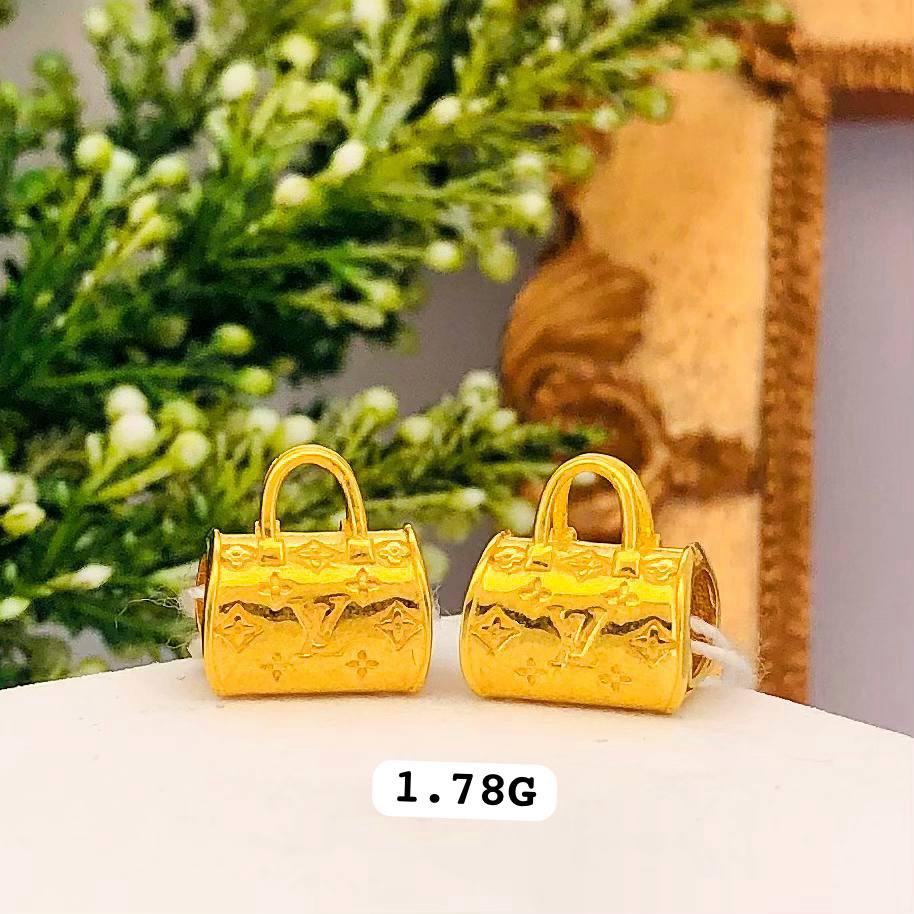 Louis vuitton store pandora charm