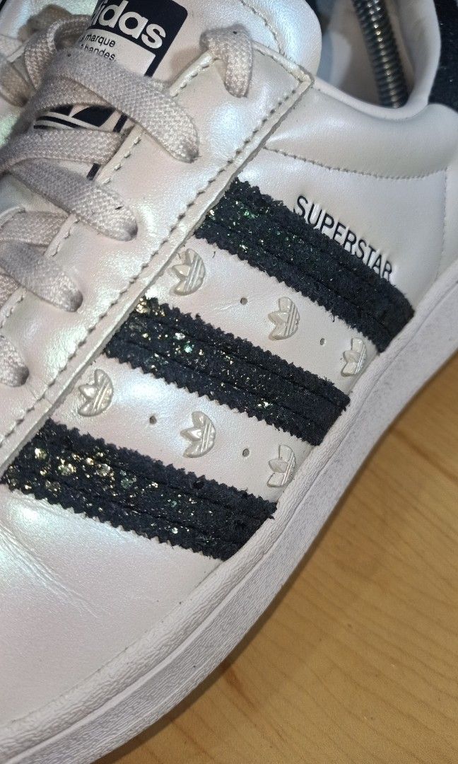 Adidas superstar glitter hot sale stripes