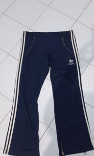 (Kategori: ) berada di . Dikirim oleh untied_stuff (ID iklan 1271600469, Gambar 1). Deskripsi: .
