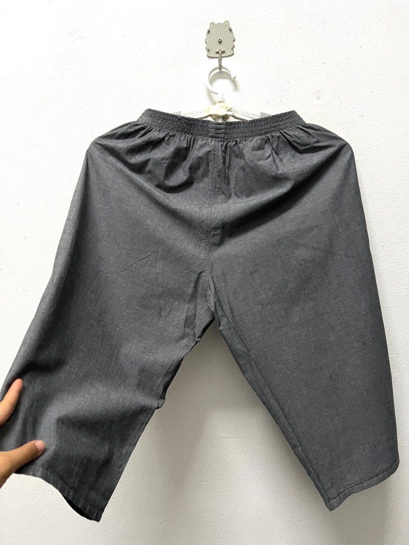 ANN4106: uniqlo heattech extra warm L size men grey tights, Men's Fashion,  Bottoms, Sleep and Loungewear on Carousell