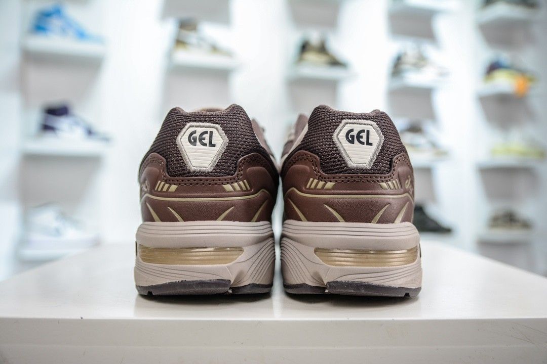 New balance 201 brown deals