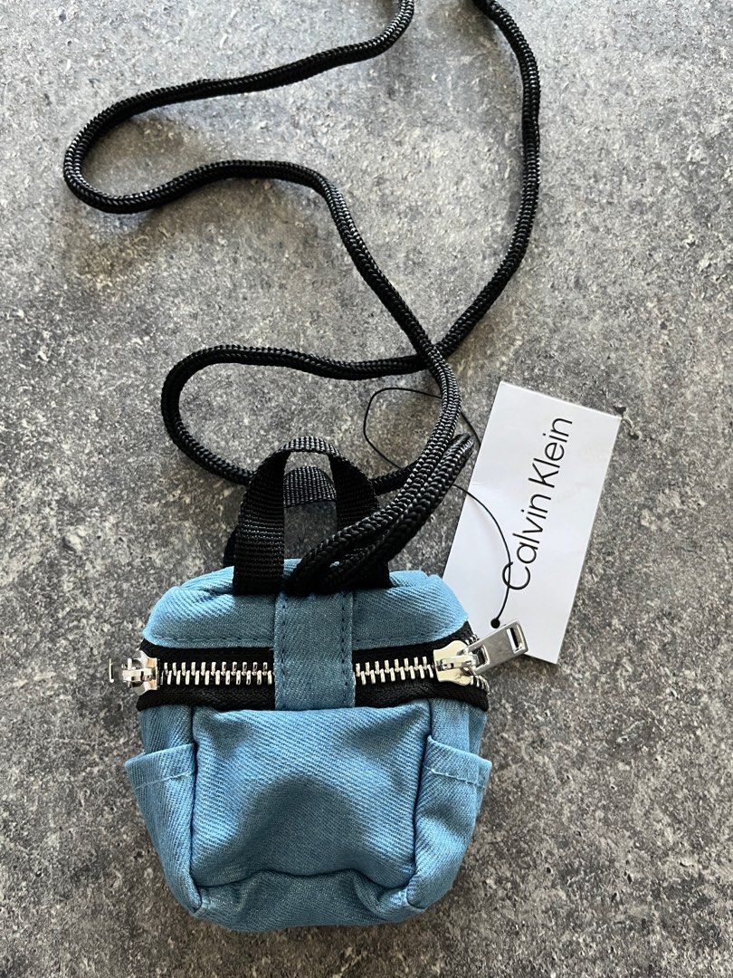 Authentic CK small cross body bag Women s Fashion Bags Wallets Cross body Bags on Carousell
