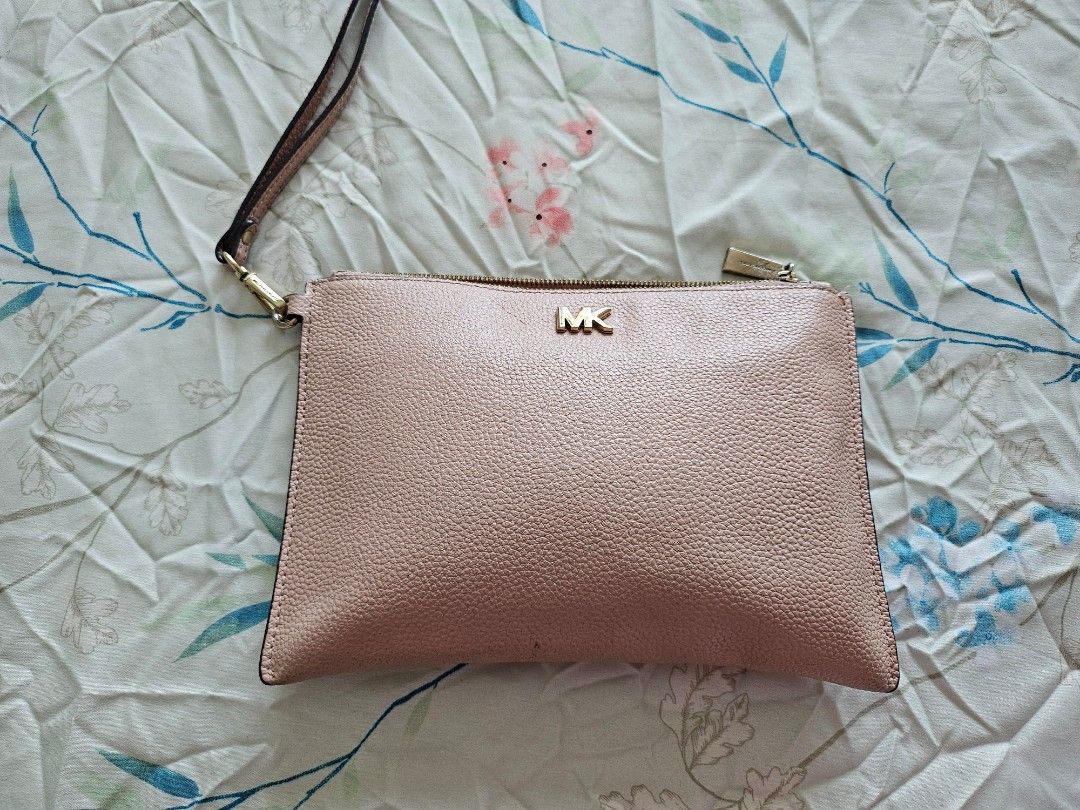 Michael kors wristlet soft pink sales