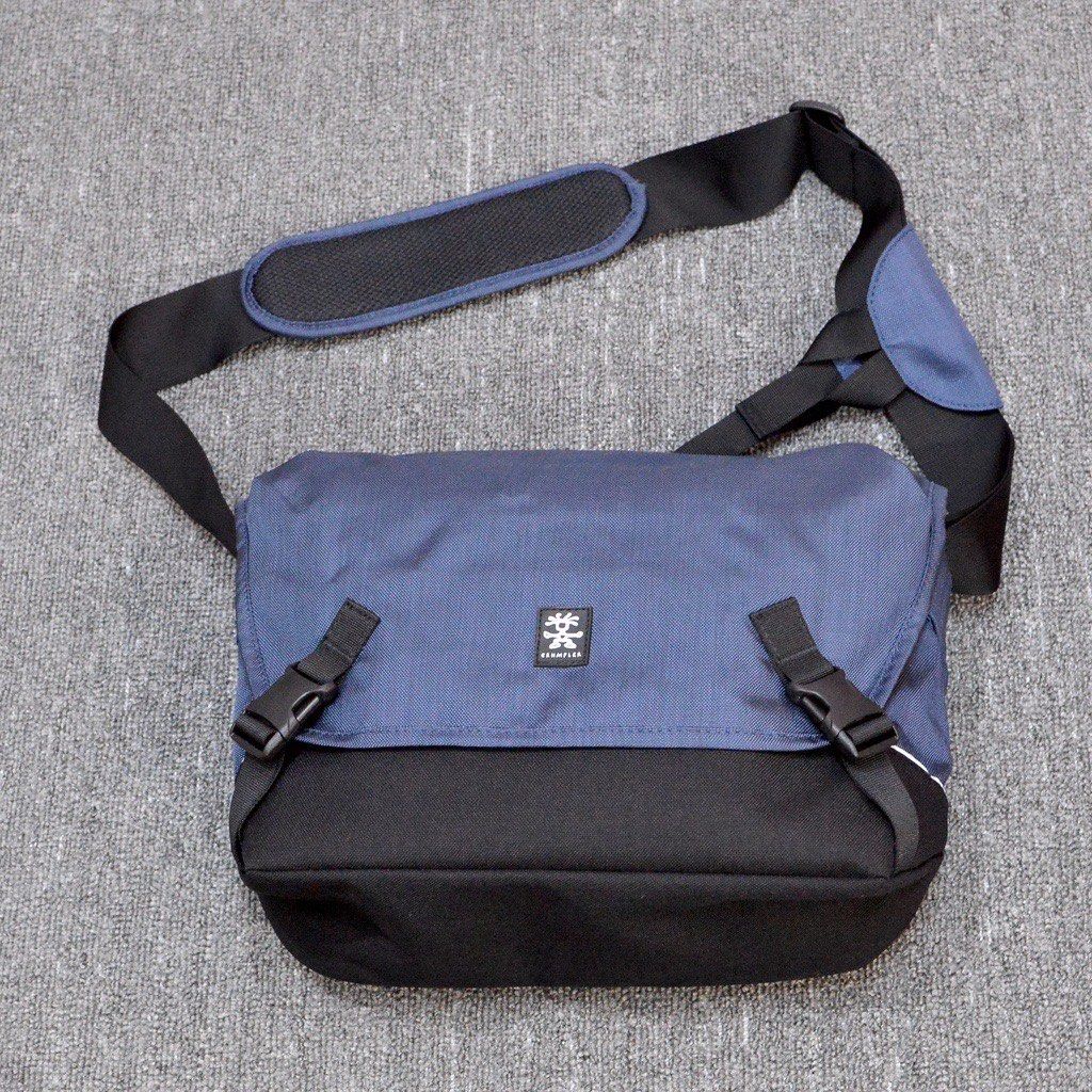 Crumpler proper outlet roady 7500