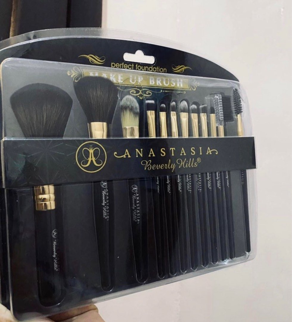 Brush set anastasia big brush, Beauty & Personal Care, Face, Makeup on