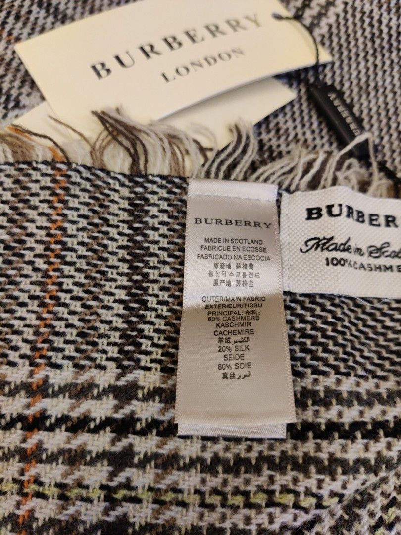 Burberry Women Lightweight Scarf Autumn Winter