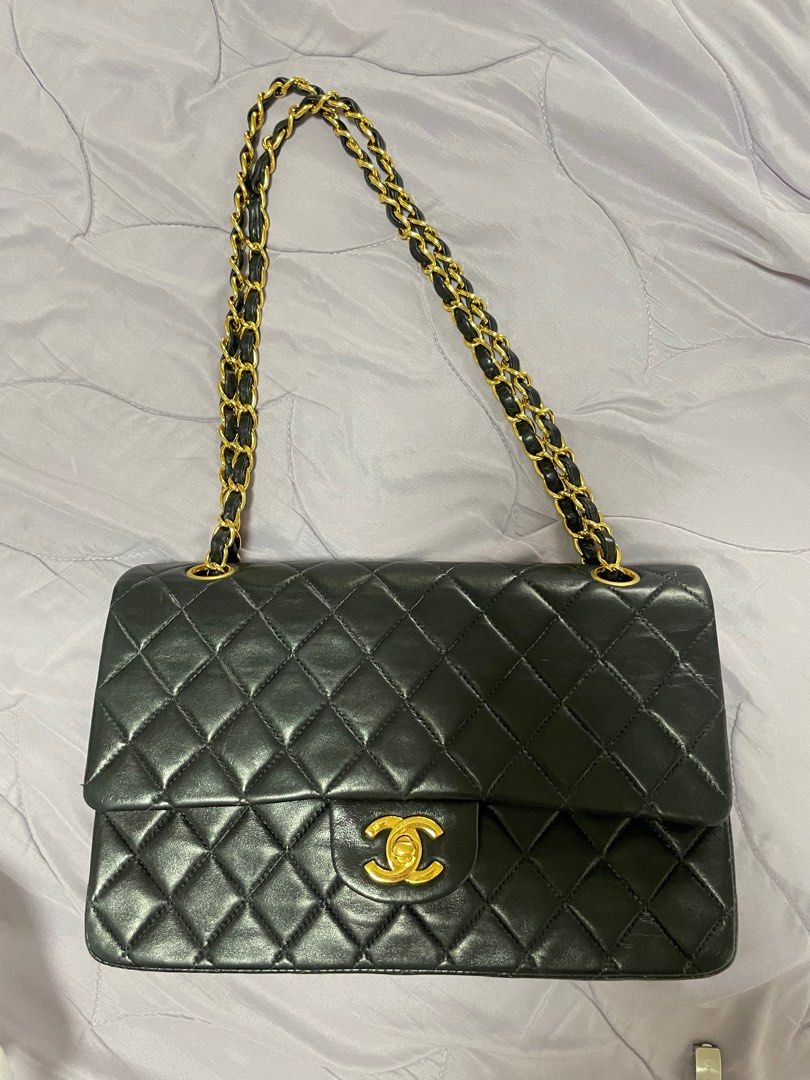 Chanel classic double flap lambskin medium 24k gold hardware (Category: Luxury Bags & Wallets) located in Pasay City. Submitted by iflyph (Listing ID 1271575488, Image 1). Description: Chanel classic lambskin medium 24k gold hardware 8/10 condition Bag only Authentic or money back guarantee Shipping or meetup in resorts world pasay.