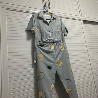 (Category: ) located in . Submitted by thriftminded1 (Listing ID 1271536763, Image 1). Description: .