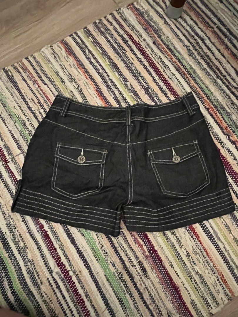 Cute low waist shorts Women s Fashion Bottoms Shorts on Carousell