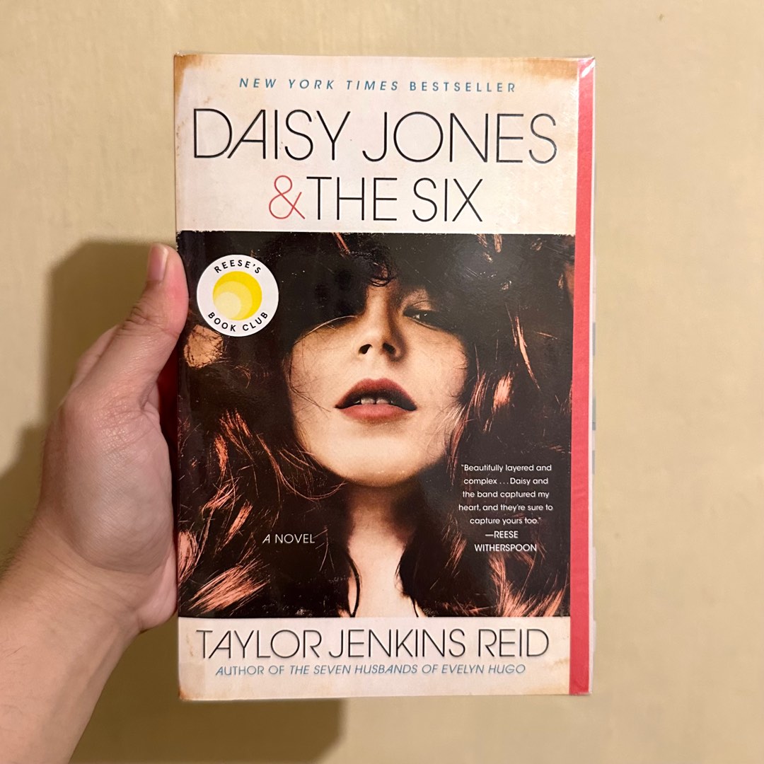 Daisy Jones and The Six by Taylor Jenkins Reid, Hobbies