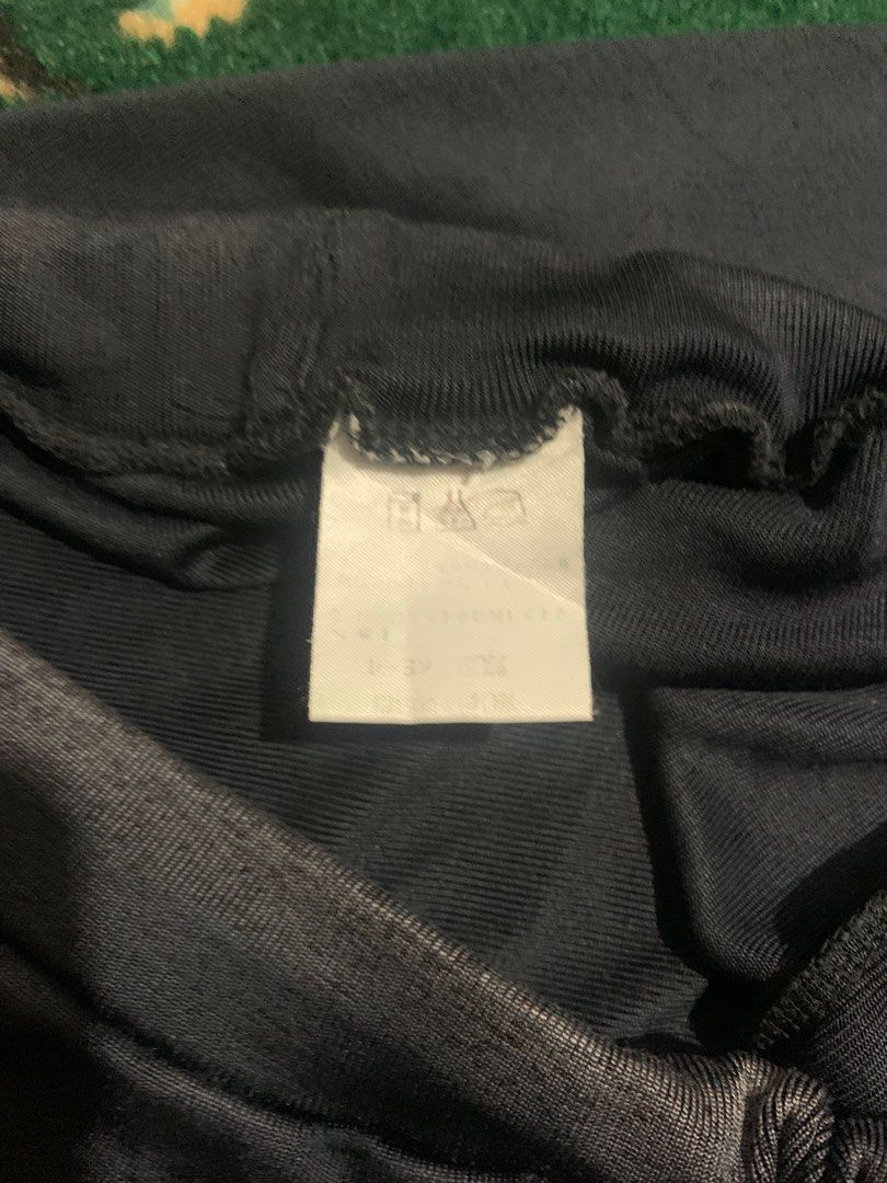 Issey Miyake Stretch Pants (Category: Joggers) located in Naga. Submitted by nowhere_archive_shop (Listing ID 1271563486, Image 3). Description: Issey Miyake Stretch Pants Legging 30-36 waist 40 length 5.5-6 inch leg opening Dm.