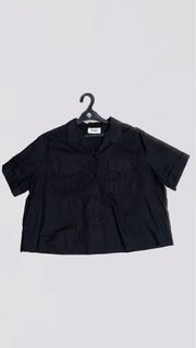 (Kategori: ) berada di . Dikirim oleh declutterizecloset (ID iklan 1271470206, Gambar 1). Deskripsi: .
