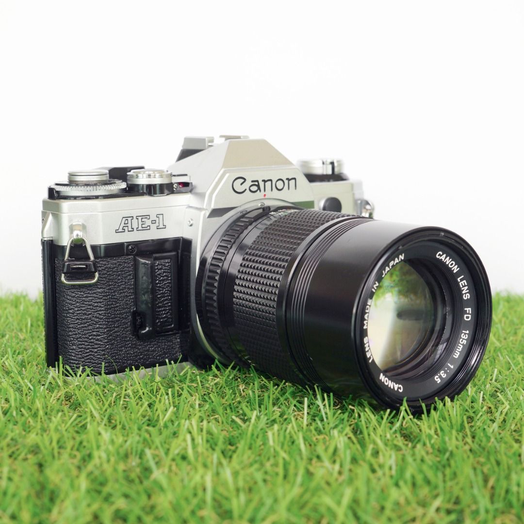 Exc+++】 Canon AE-1 35mm Film SLR Camera + FD 135mm Portrait Lens