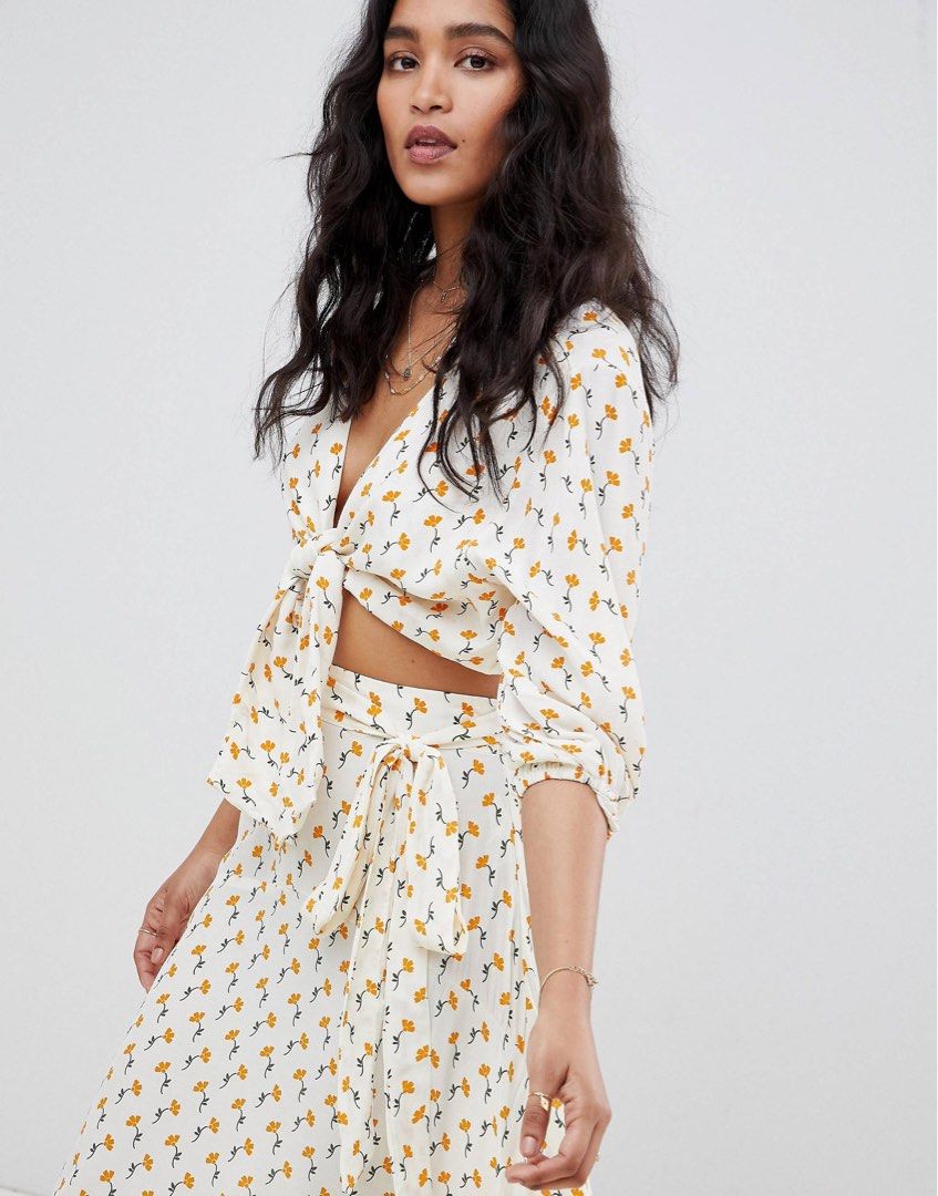 Faithfull the Brand Top (Category: Blouses) located in Manila. Submitted by cheemishops (Listing ID 1271474075, Image 2). Description: Size small Faithfull the brand top For pre-order From Australia. Will be shipped on January 9 if you purchase. .