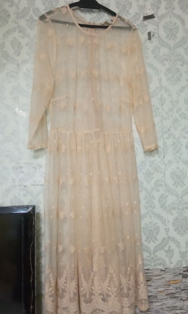 Forever 21 Embroidered Lace Overlay Nude Dress Women s Fashion Dresses Sets Dresses on Carousell
