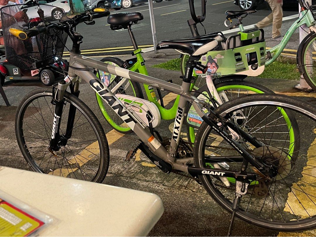 Giant bike Sports Equipment Bicycles Parts Bicycles on Carousell