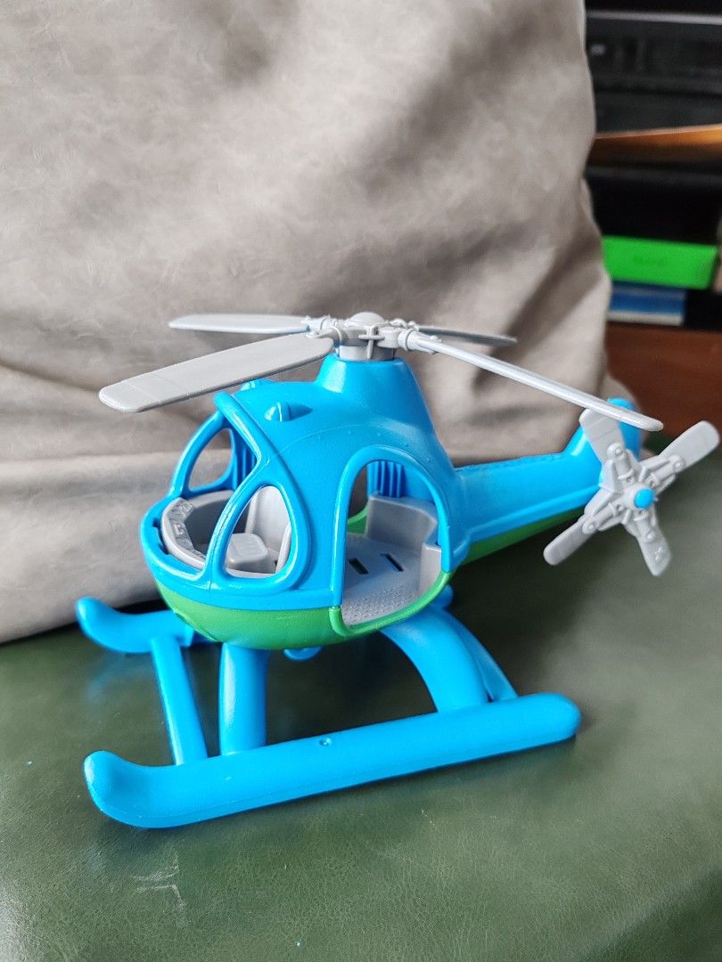 Water deals helicopter toy