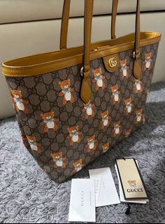 (Category: ) located in . Submitted by luxury_and_essentials (Listing ID 1271584084, Image 1). Description: .