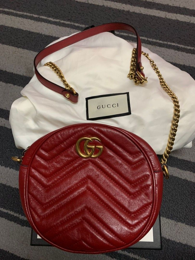 Red gucci marmont discount bag