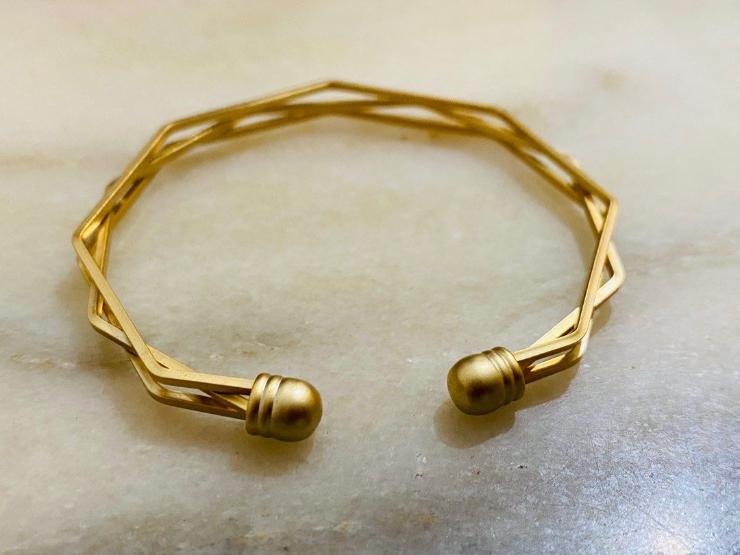 Matte gold bracelet hotsell
