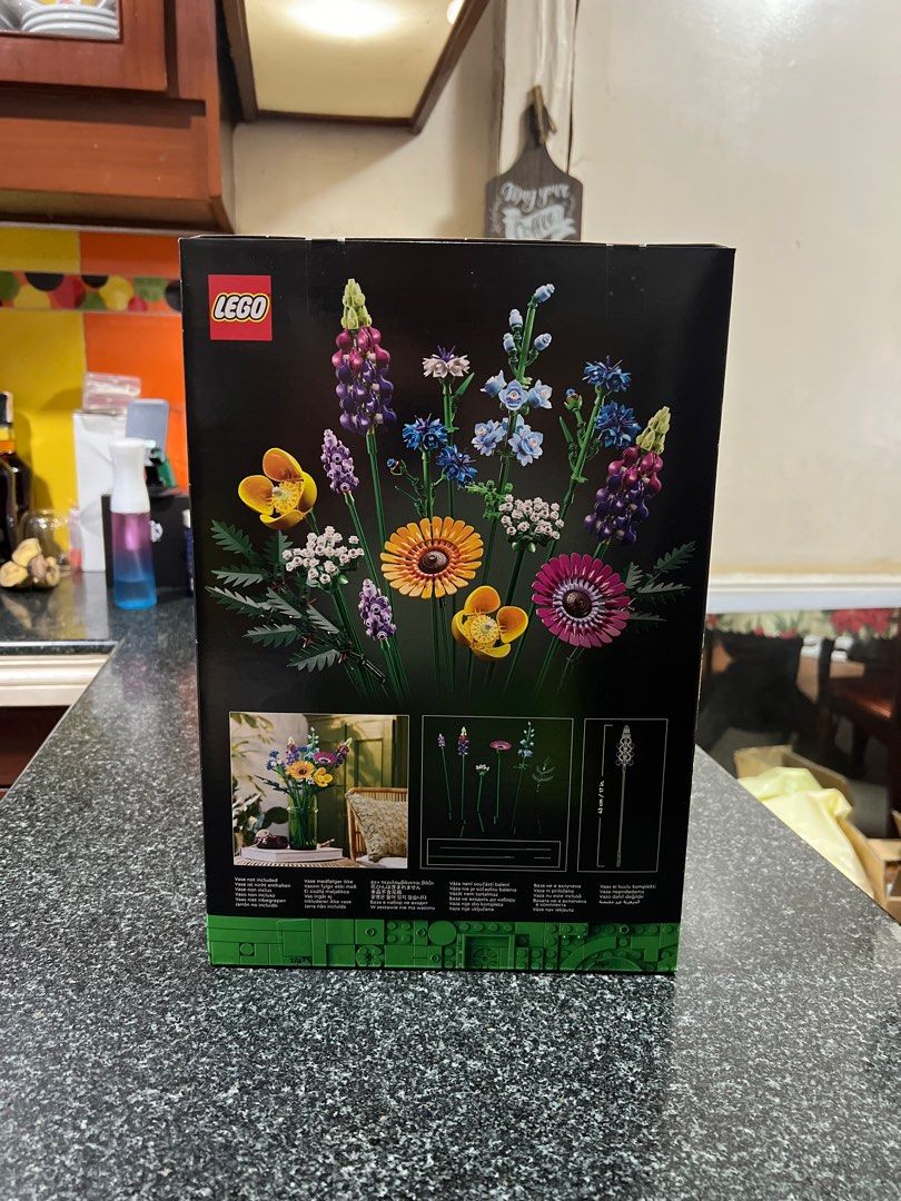 LEGO Flower Wildflower Bouquet 10313 (dent box), Hobbies & Toys, Toys ...