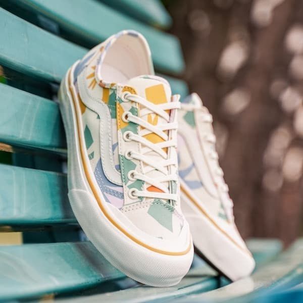 Vans leila hurst decon style 36 white trainers top
