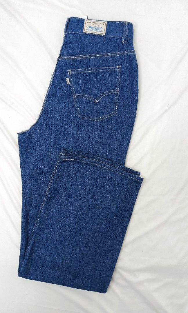 Levis 544 jeans top