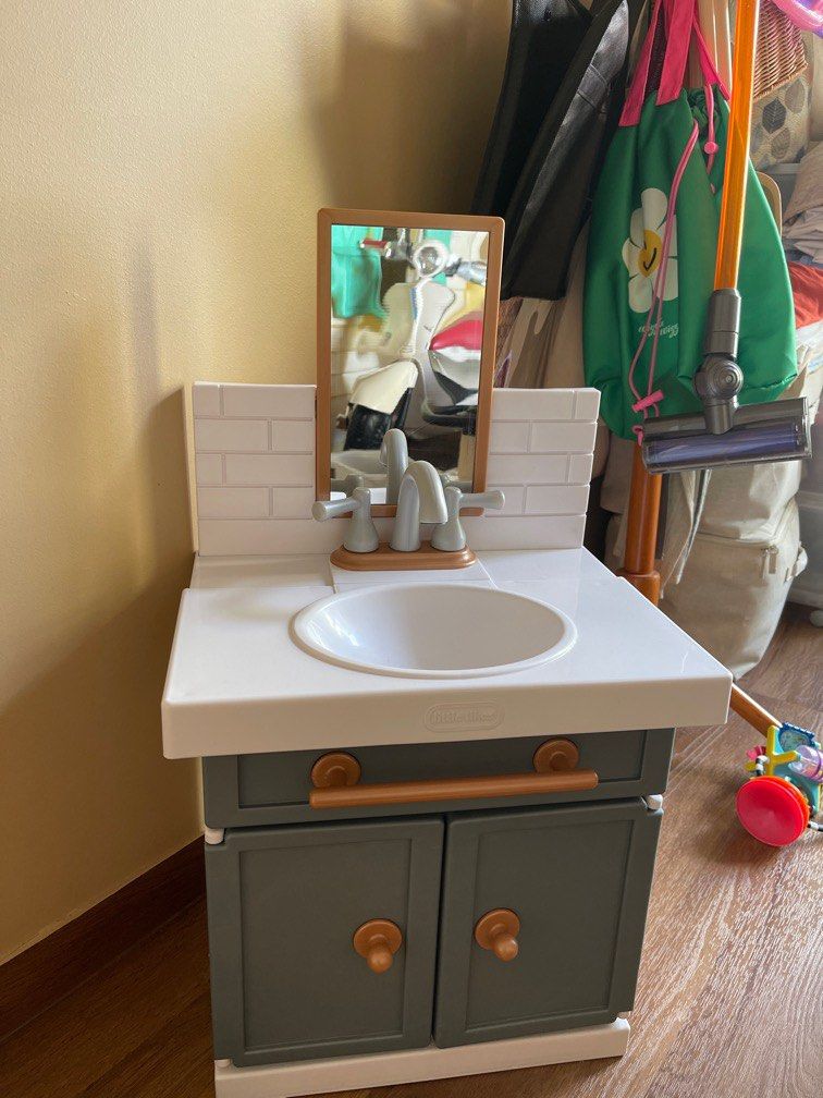 Little Tikes toilet sink, Hobbies & Toys, Toys & Games on Carousell