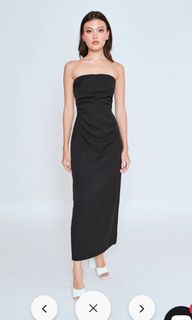 (Category: ) located in . Submitted by aft.closet (Listing ID 1271457373, Image 1). Description: .
