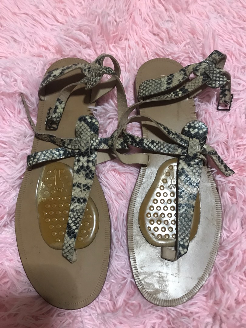 Massimo Dutti Sandals, Women's Fashion, Footwear, Flats & Sandals on ...