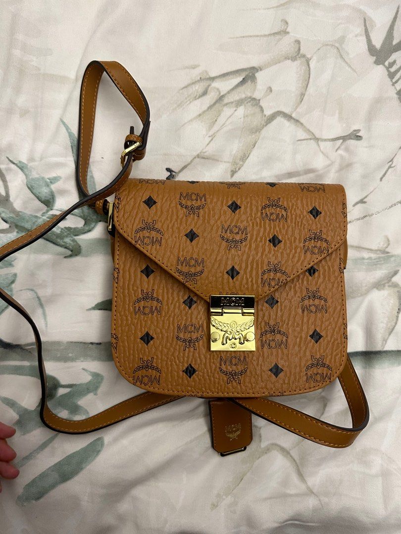 Mcm sling bag store price